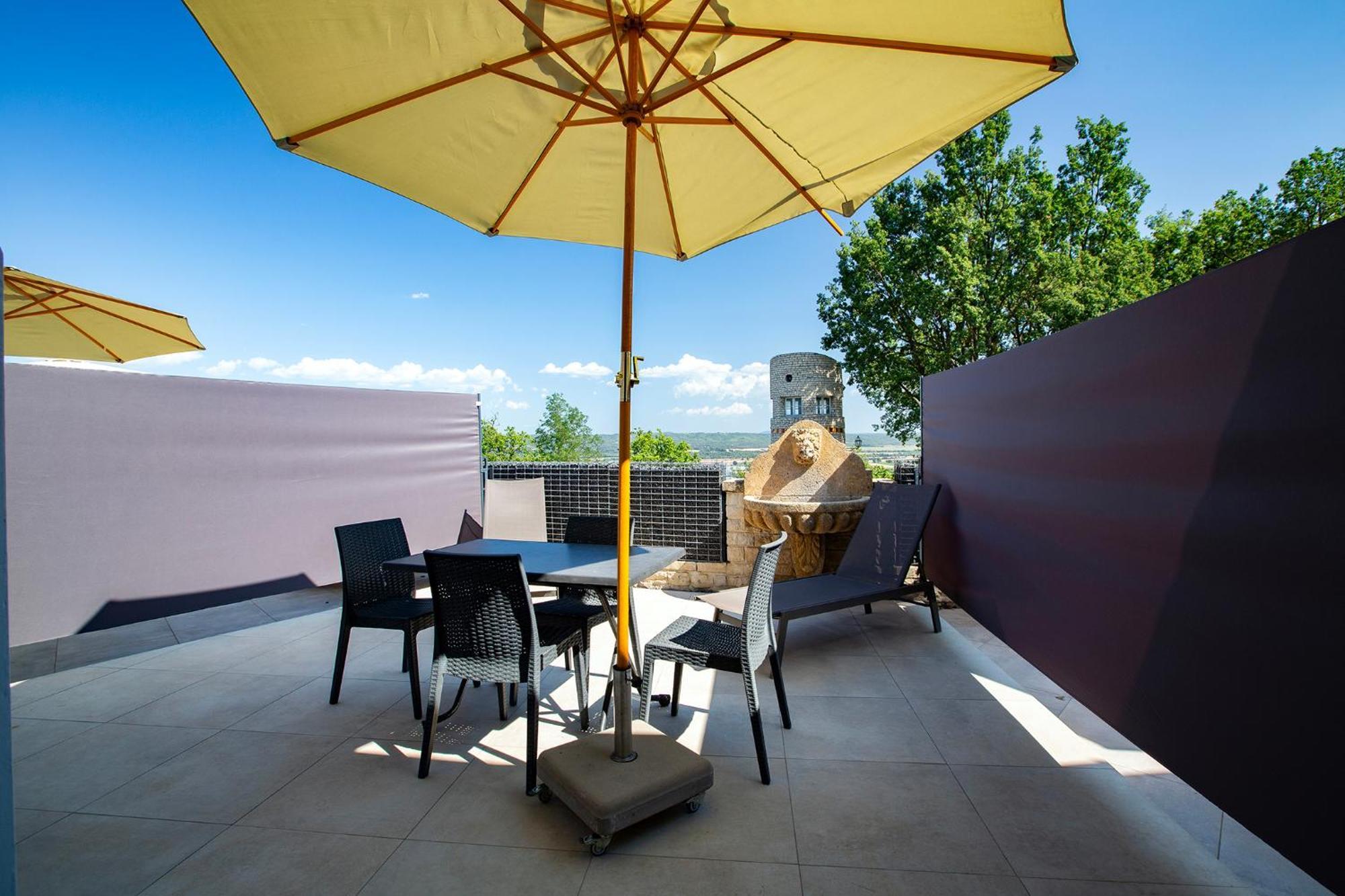 Domaine De La Mautanne Aparthotel Sainte-Tulle Exteriör bild