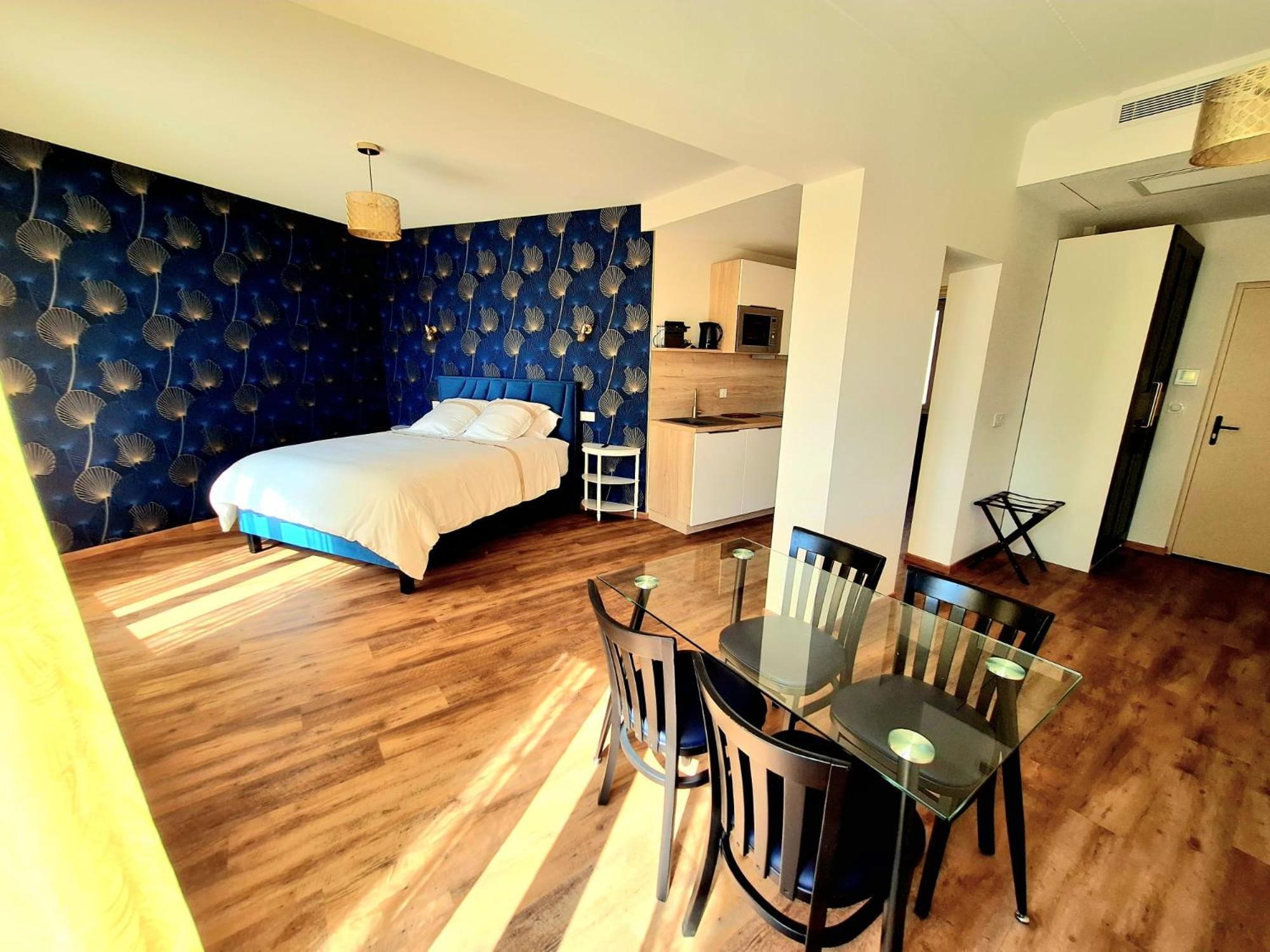 Domaine De La Mautanne Aparthotel Sainte-Tulle Exteriör bild